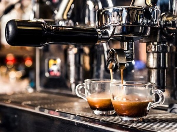 Tại sao nên chọn máy pha cà phê Espresso thủ công? - Cà phê học thuật