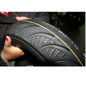 Đánh giá võ xe Maxxis cho PCX - Cà phê học thuật