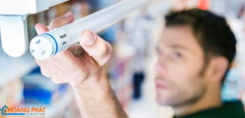 An toàn hơn khi sử dụng đèn Led Philips - Cà phê học thuật